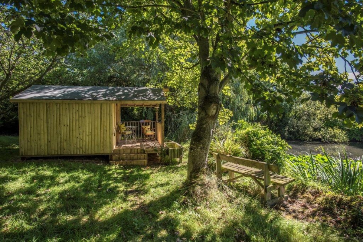 Ballacamaish Farm Cottages Summerhouse